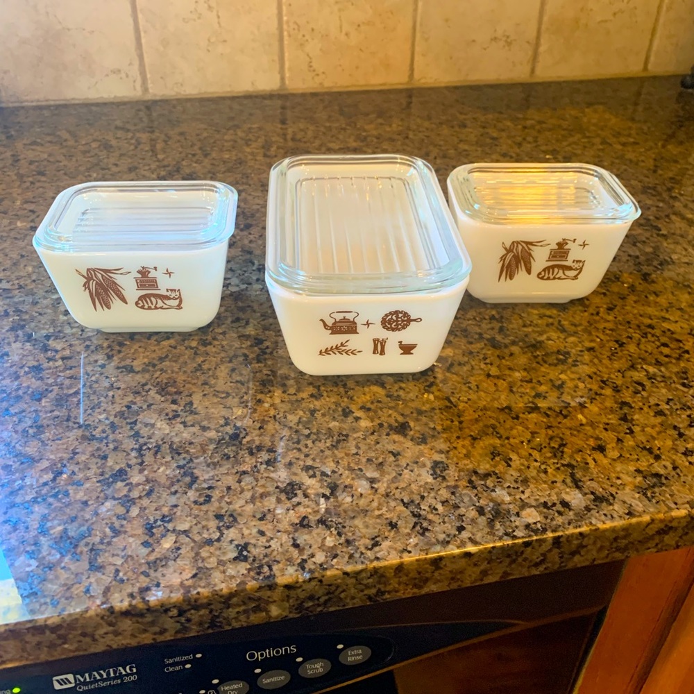 Pyrex Americana Refrigerator Dish Set vintage rare brown Early American